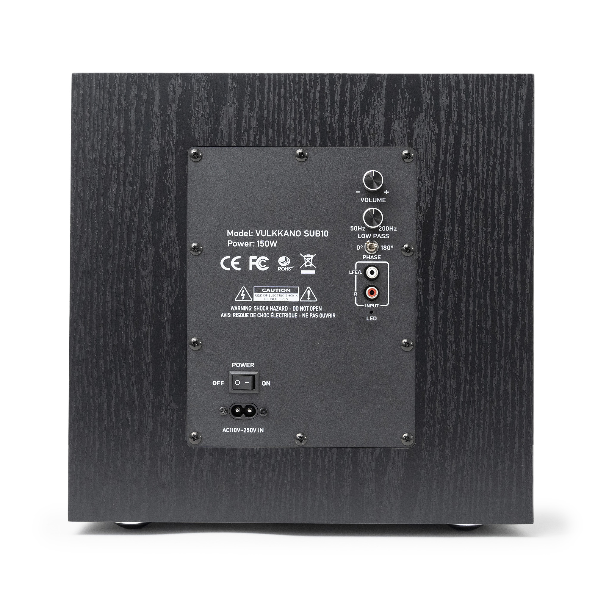 Pannello posteriore di un subwoofer nero con controlli, ingressi ed etichette di avvertimento. Sono visibili un interruttore di alimentazione e i controlli del volume.