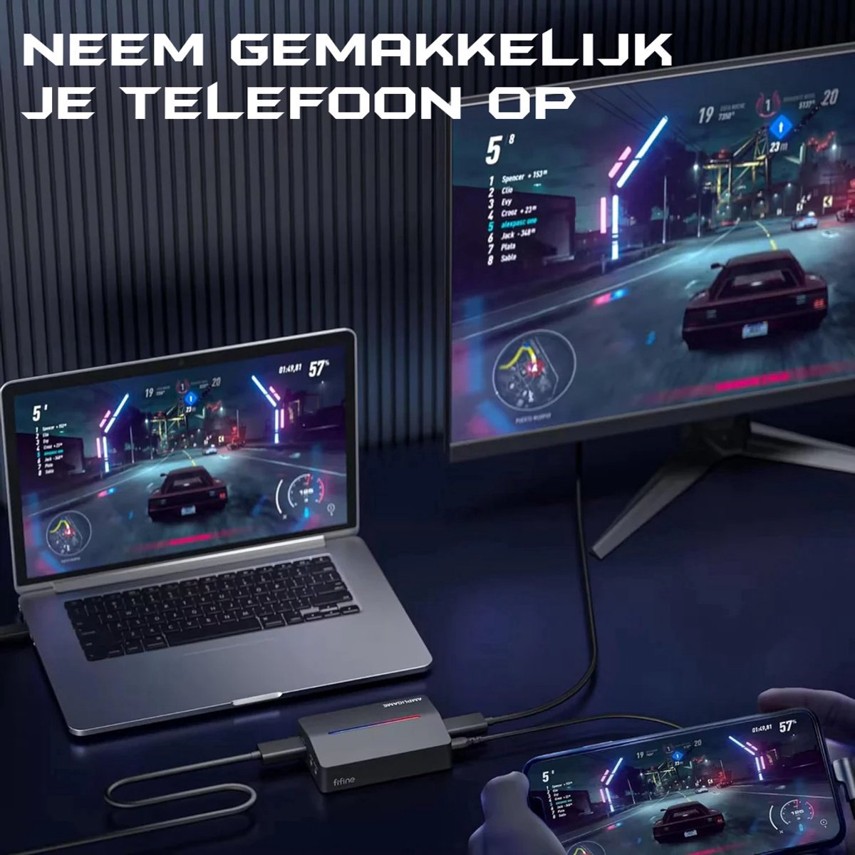 Laptop, monitor, and phone displaying a racing game. A black device connects them. Text overlays: 'NEEM GEMAKKELIJK JE TELEFOON OP'.