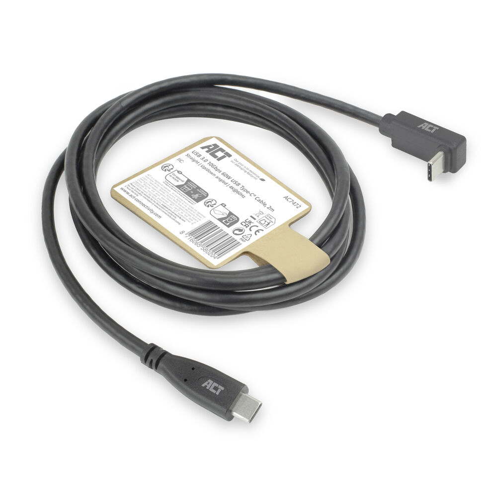 Een zwarte USB-C kabel met een label. De kabel is opgerold en connectoren zijn zichtbaar. Het label heeft tekst en logo's.