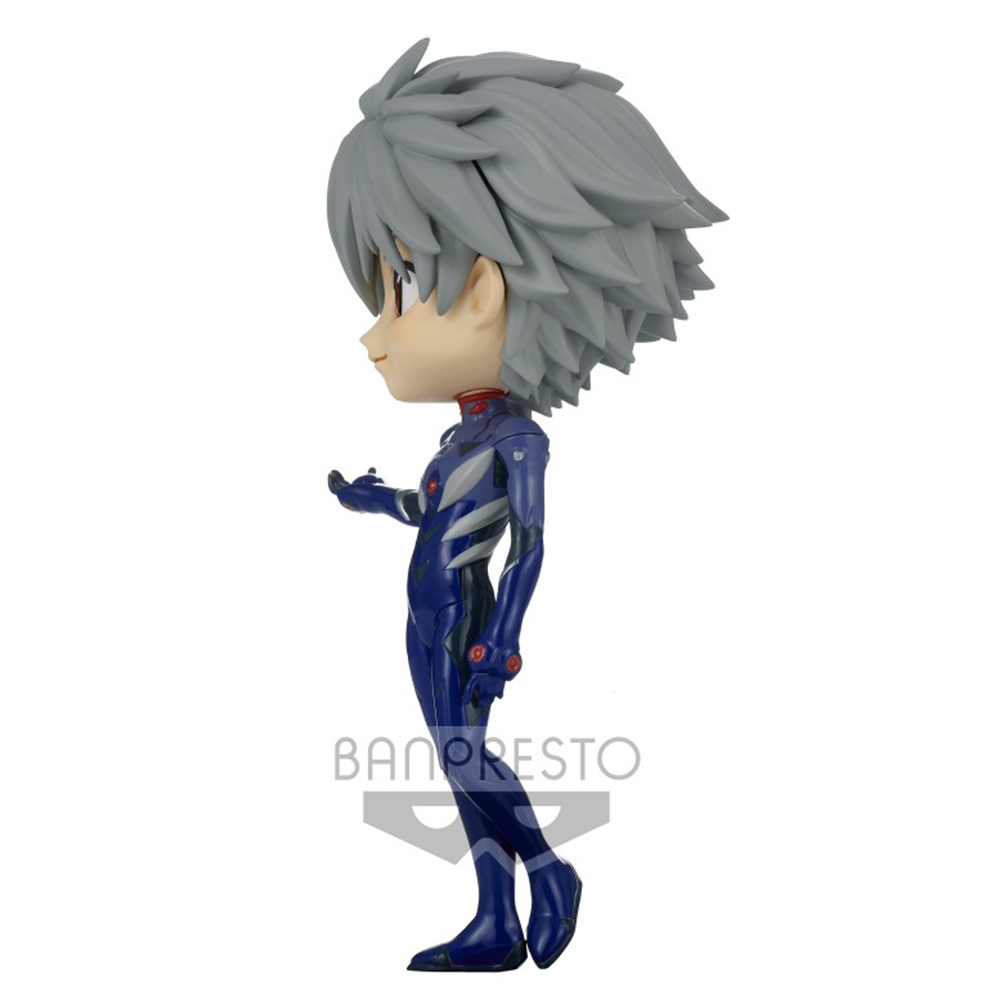 Statuetta anime di un personaggio con capelli grigi e un completo blu. La figura è in piedi, con una mano tesa.