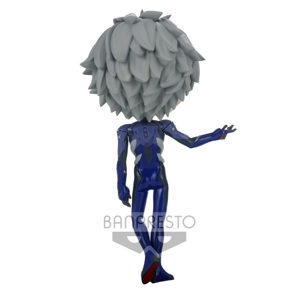 Statuetta di un personaggio con una grande testa di capelli grigi, in abito blu, che allunga un braccio. Lo sfondo è bianco.