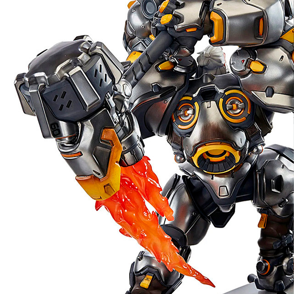 Eine detaillierte Roboterfigur mit metallischem Körper, orangefarbenen Flammen, die aus dem Arm austreten, und einem gelb-schwarzen Design.