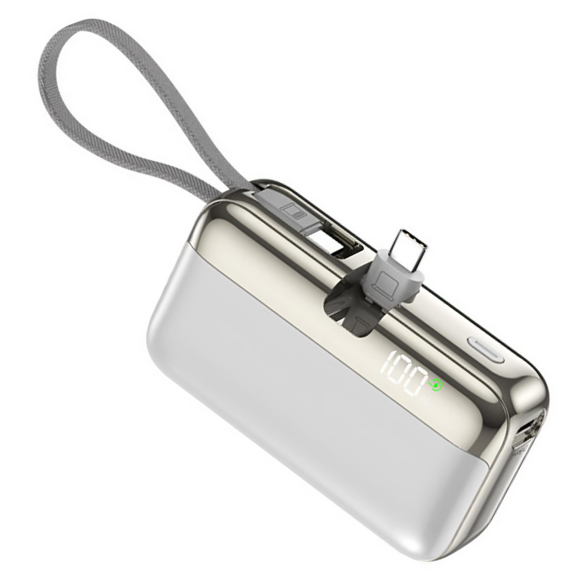 Eine weiße und silberne Powerbank mit grauem Riemen. Sie hat einen Ladeanschluss und ein Digitaldisplay.