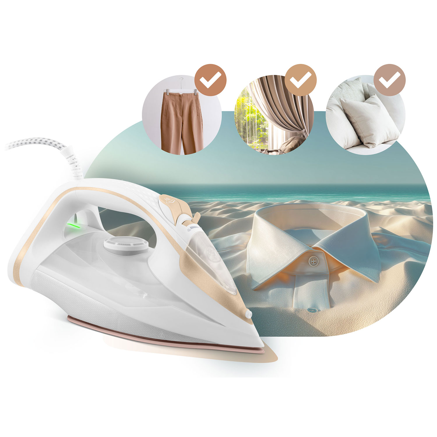 Białe i złote żelazko na scenie na plaży z koszulą, spodniami, zasłonami i poduszkami, wszystkie ze znacznikami wyboru.