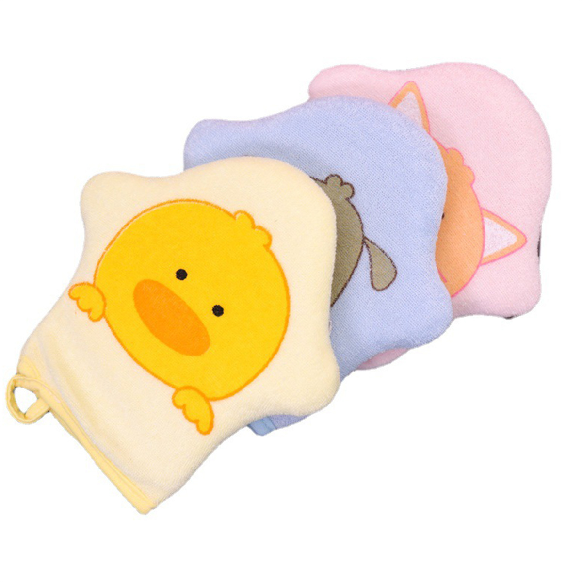 Drei bunte Waschlappen. Eine gelbe Ente, ein blauer mit einem Bären und ein rosa Fuchs. Sie sind auf weißem Hintergrund.