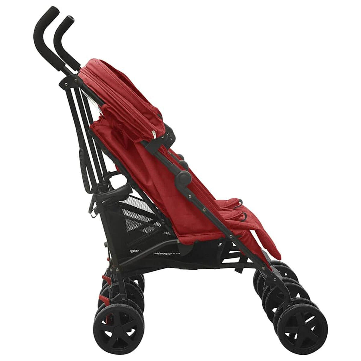 Ein roter Kinderwagen wird im Profil gezeigt. Er hat schwarze Räder und einen Rahmen mit rotem Sitz und Verdeck. Die Griffe sind schwarz und gebogen.