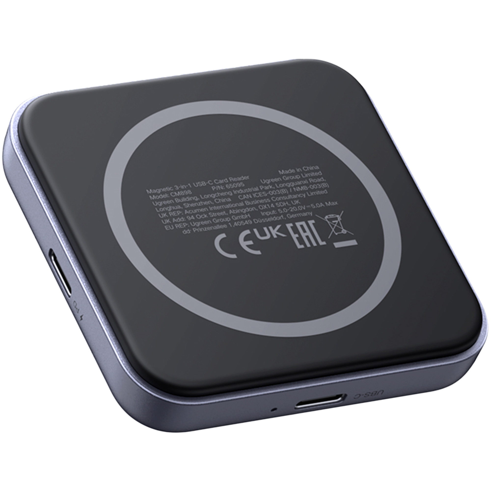 Ciemnoszary magnetyczny czytnik kart USB-C 3 w 1. Ma srebrną ramkę i białe okrągłe logo na górze.