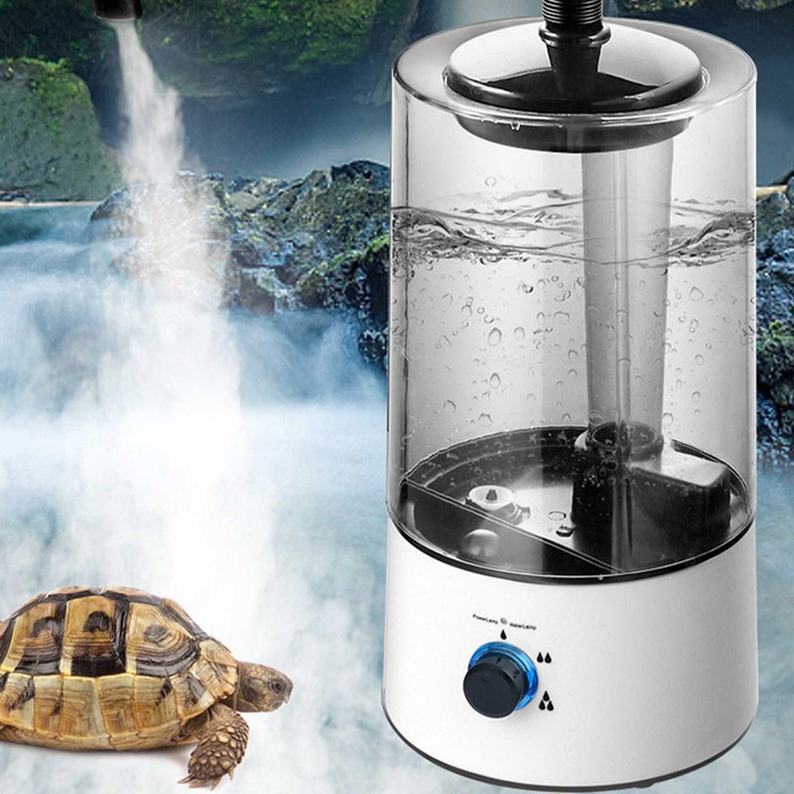 Ein Luftbefeuchter mit einer Schildkröte links. Wasser fließt von oben. Der Hintergrund zeigt einen Wasserfall und Felsen.