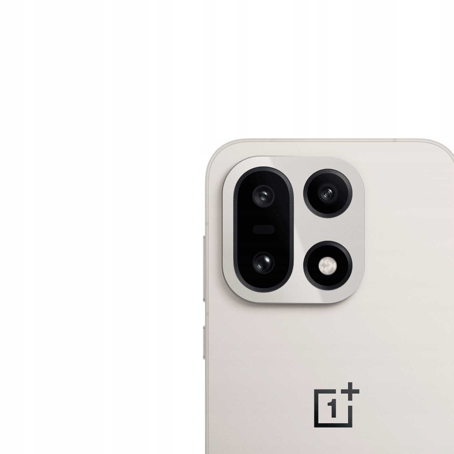 Zbliżenie na tył smartfona. Ma wiele obiektywów aparatu i logo OnePlus. Tło jest białe.