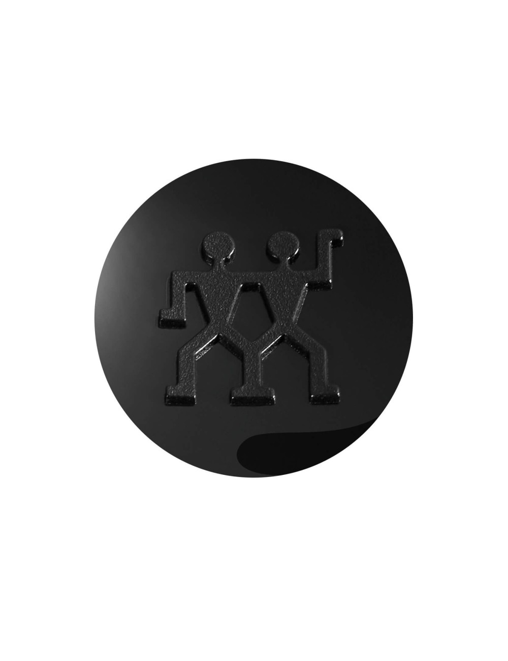 Czarny, okrągły emblemat z dwiema stylizowanymi postaciami ludzkimi trzymającymi się za ręce. Znajdują się one na białym tle.