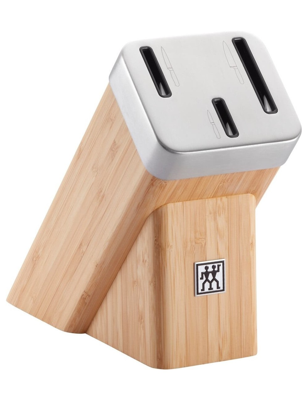 Bambusowy blok na noże ze srebrną górą. Ma szczeliny na noże i logo marki z przodu. Blok stoi na białym tle.