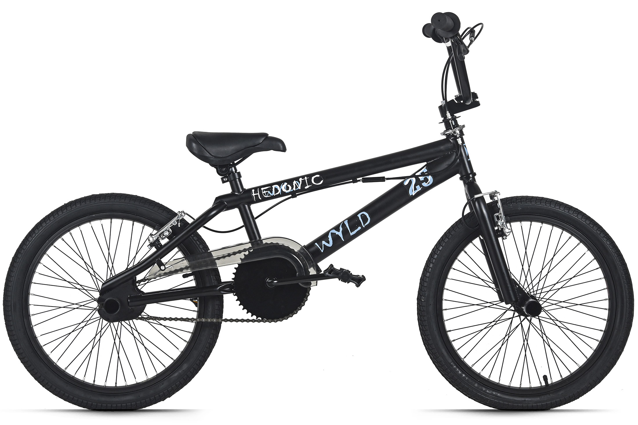 Schwarzes BMX-Fahrrad auf weißem Hintergrund. Es hat schwarze Reifen, Rahmen, Sattel und Lenker. Der Rahmen hat blauen Text.