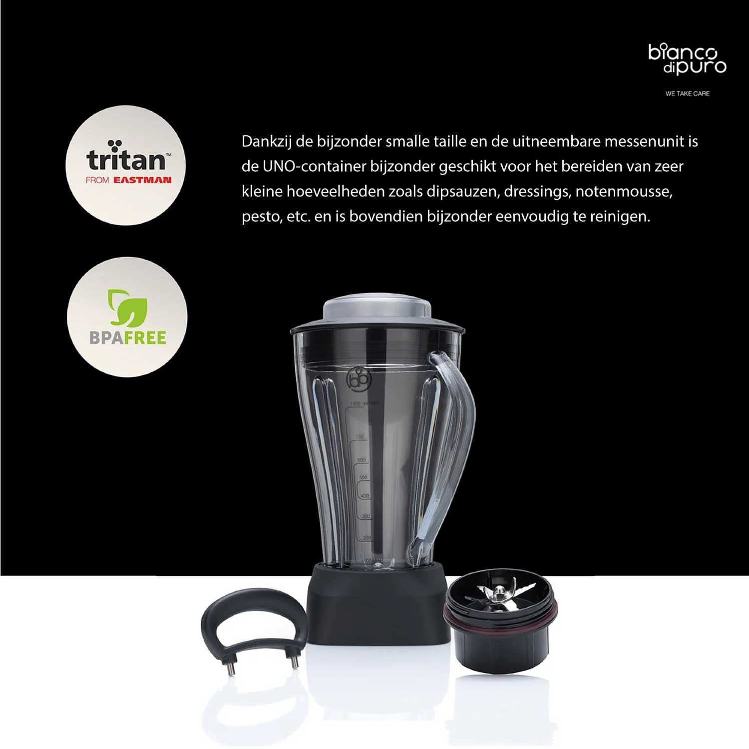 Een blender met afneembare onderdelen. Tritan- en BPA-vrije labels op de achtergrond. Zwarte en transparante onderdelen.