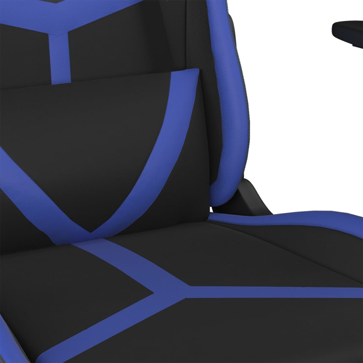 Nahaufnahme eines schwarzen Gaming-Stuhls mit blauen Akzenten. Der Stuhl hat eine Kopfstütze und Armlehnen. Das Design hat geometrische Linien.