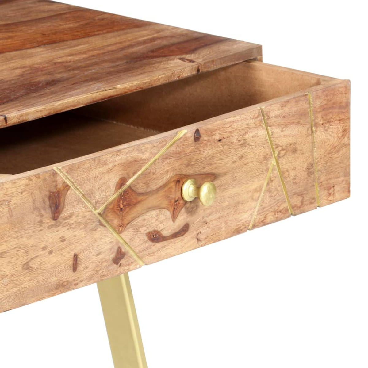 Holzschreibtisch mit offener Schublade. Die Schublade hat einen Griff und goldene Akzente. Das Bein ist ebenfalls goldfarben.