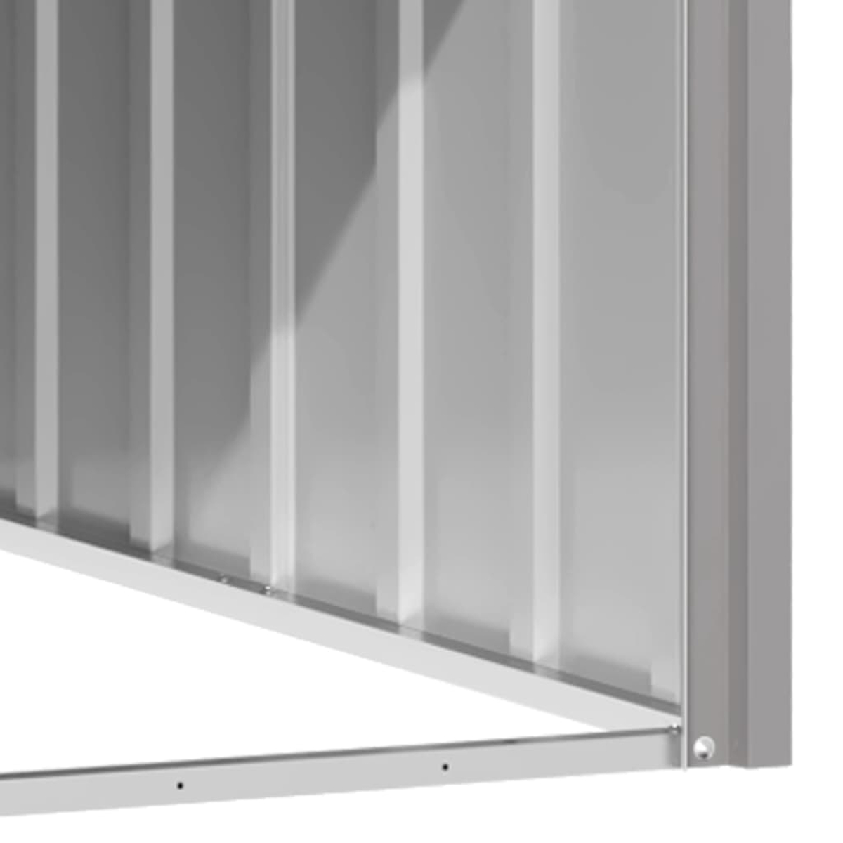 Nahaufnahme einer grauen Metallkonstruktion. Vertikale Paneele mit vertieften Linien. Ein horizontaler Balken unten und ein Rahmen rechts.