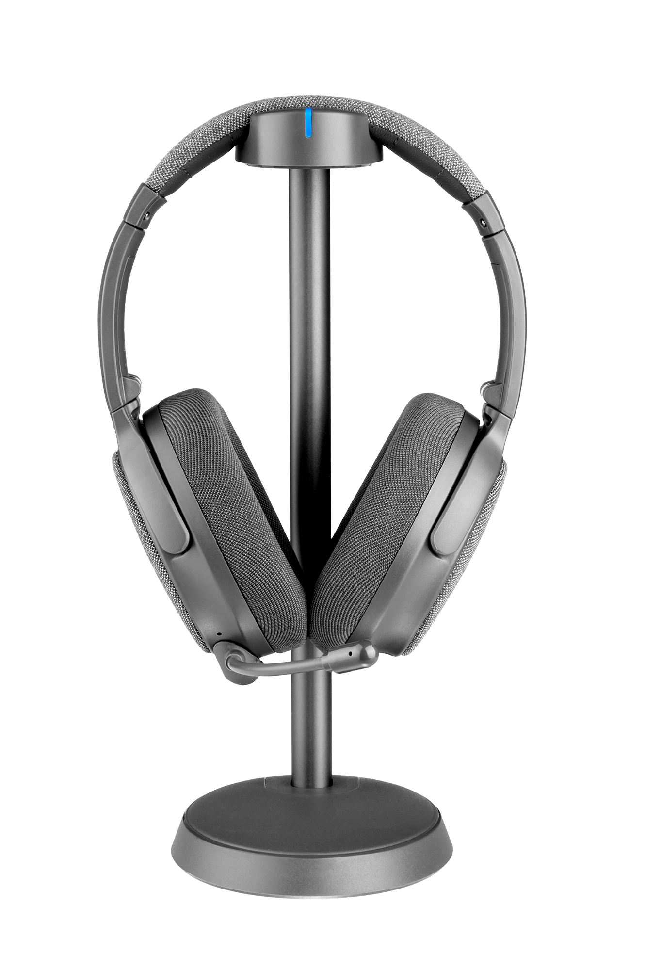 Kopfhörer auf einem Ständer. Graues Headset mit strukturierten Ohrmuscheln, auch der Ständer ist grau. Blaues Licht oben.