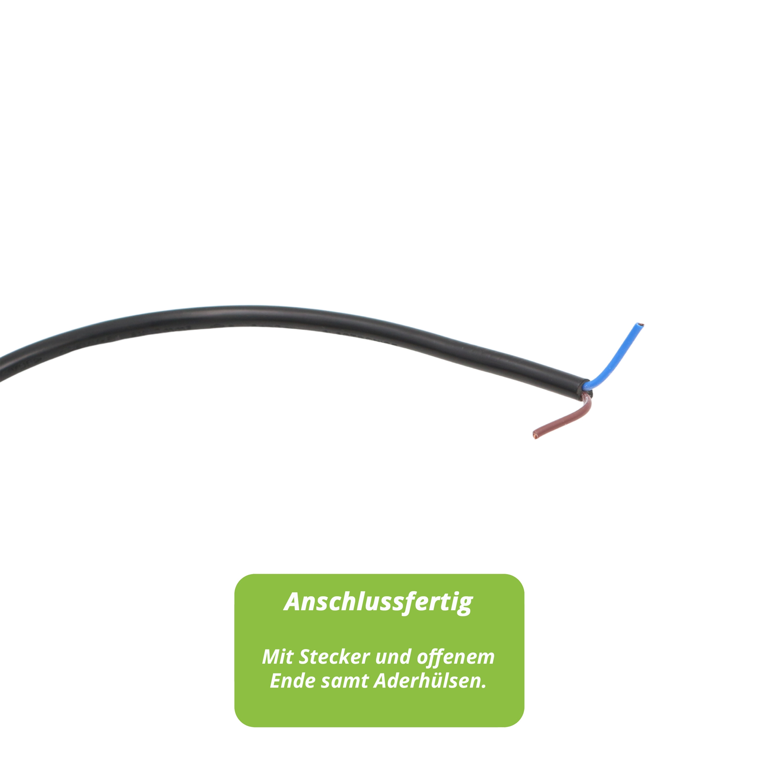 Ein schwarzes Elektrokabel mit blauen und braunen Drähten, die sich vom Ende erstrecken, auf weißem Hintergrund.