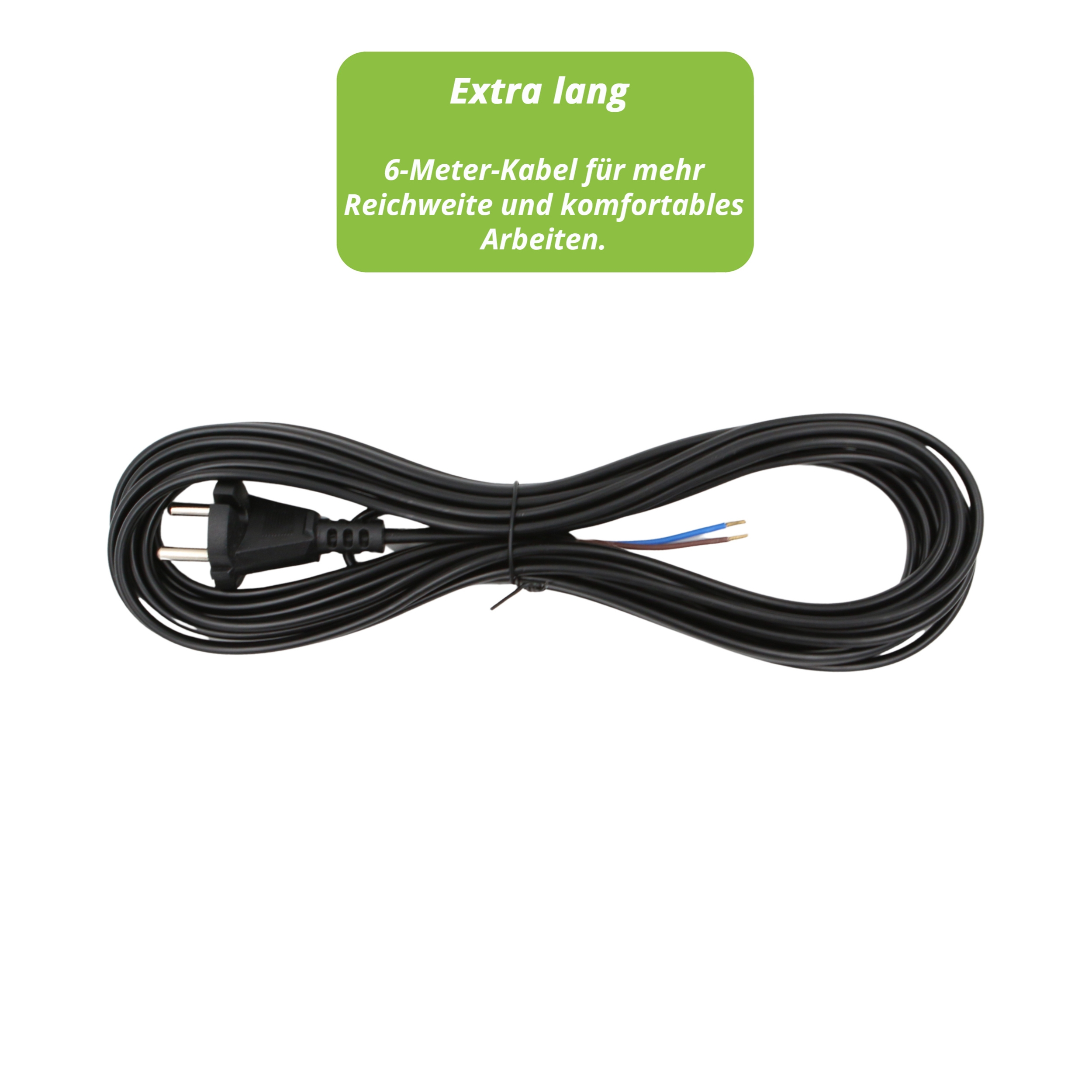 Schwarzes Netzkabel mit Stecker und farbigen Drähten, auf weißem Hintergrund gerollt. Oben ein grünes Etikett.