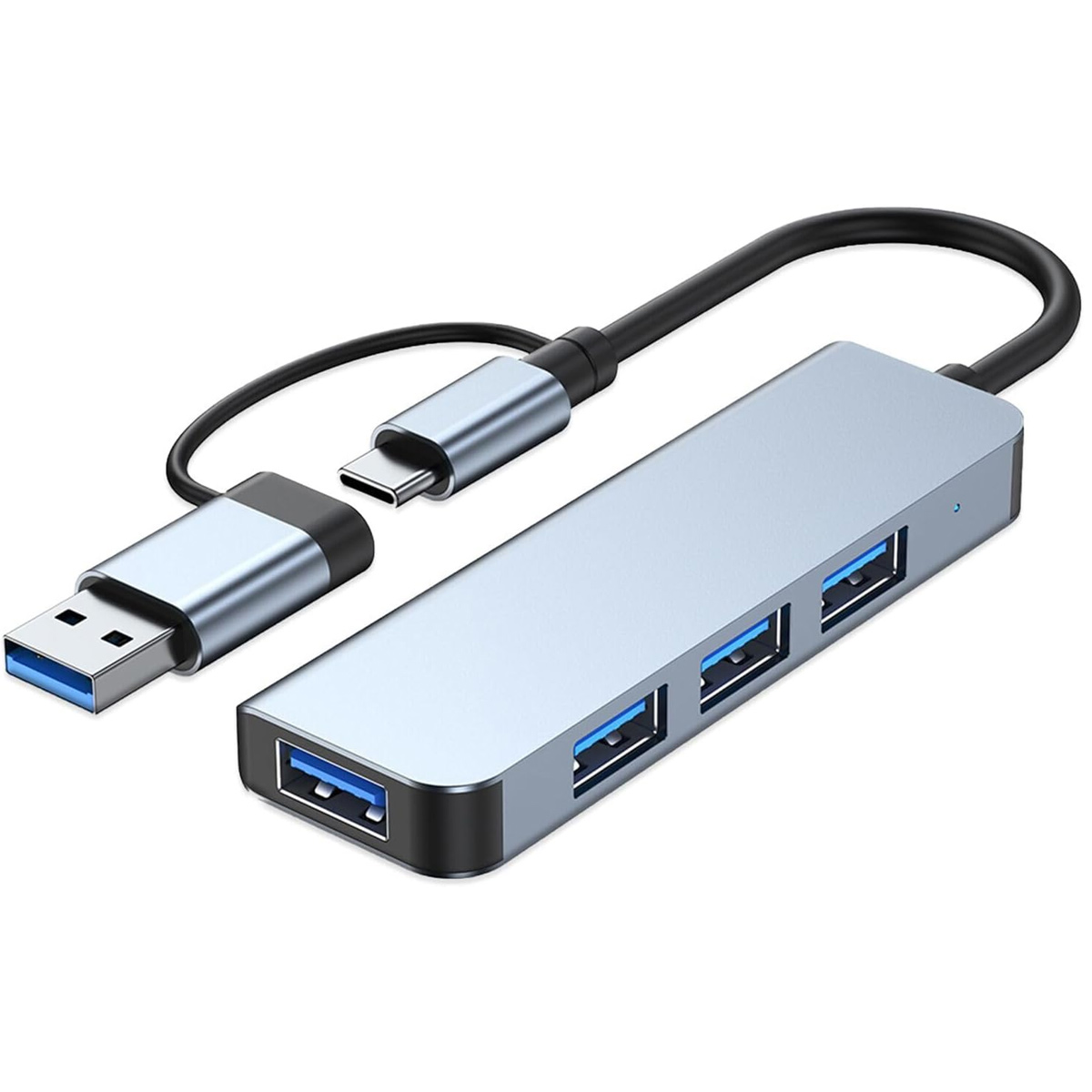 Ein silberner USB-Hub mit vier Anschlüssen, einem USB-C- und einem USB-A-Anschluss. Der Hub und die Anschlüsse befinden sich auf weißem Hintergrund.