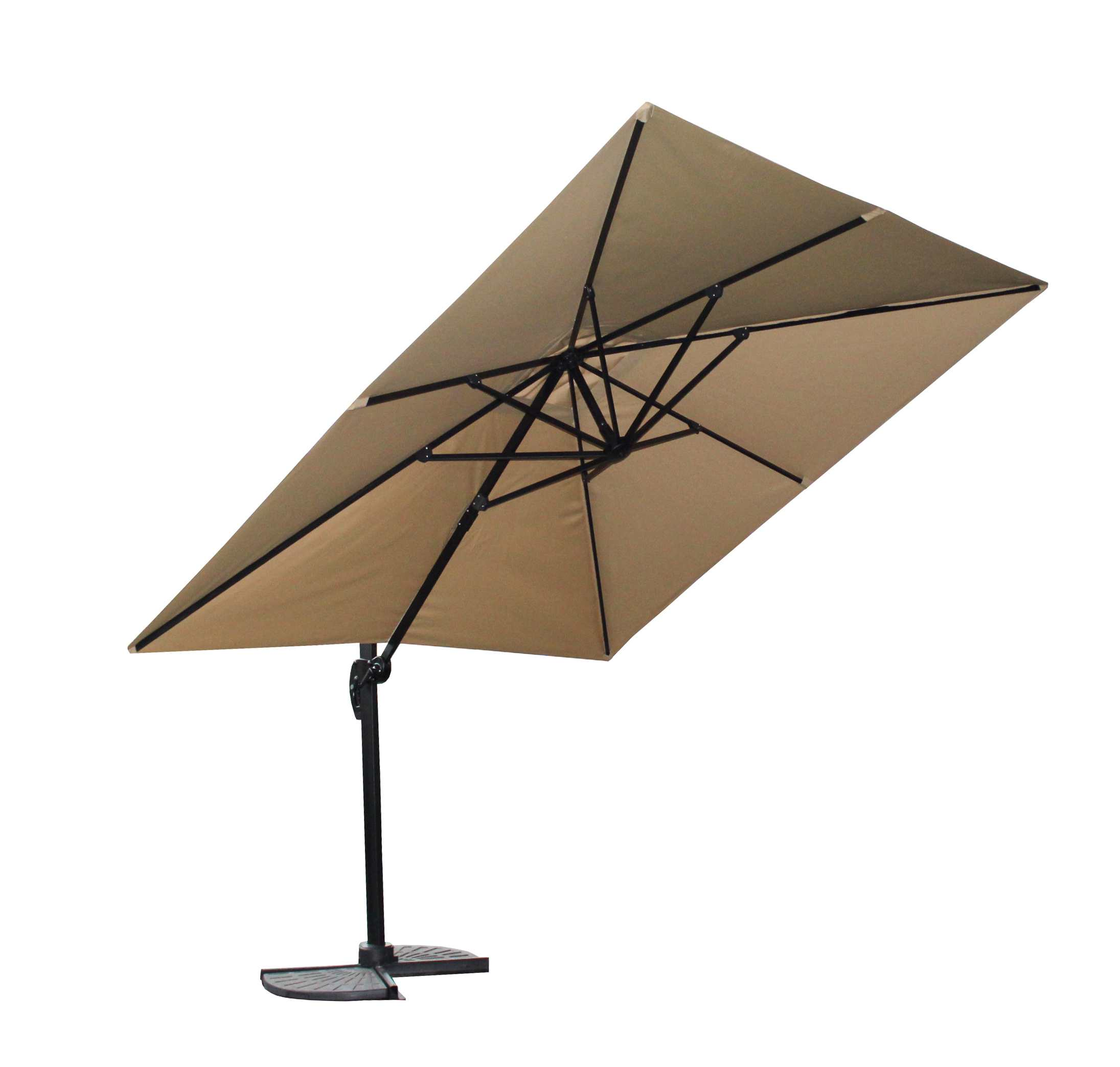 Ein beigefarbener rechteckiger Ausleger-Sonnenschirm mit schwarzem Rahmen, vor weißem Hintergrund.