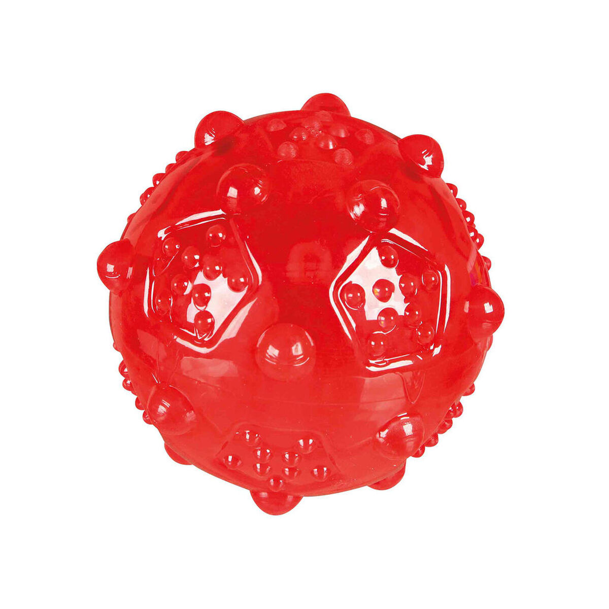 Una palla rossa e strutturata. Ha forma sferica con protuberanze e motivi geometrici in rilievo. La palla è lucida e lo sfondo è bianco.
