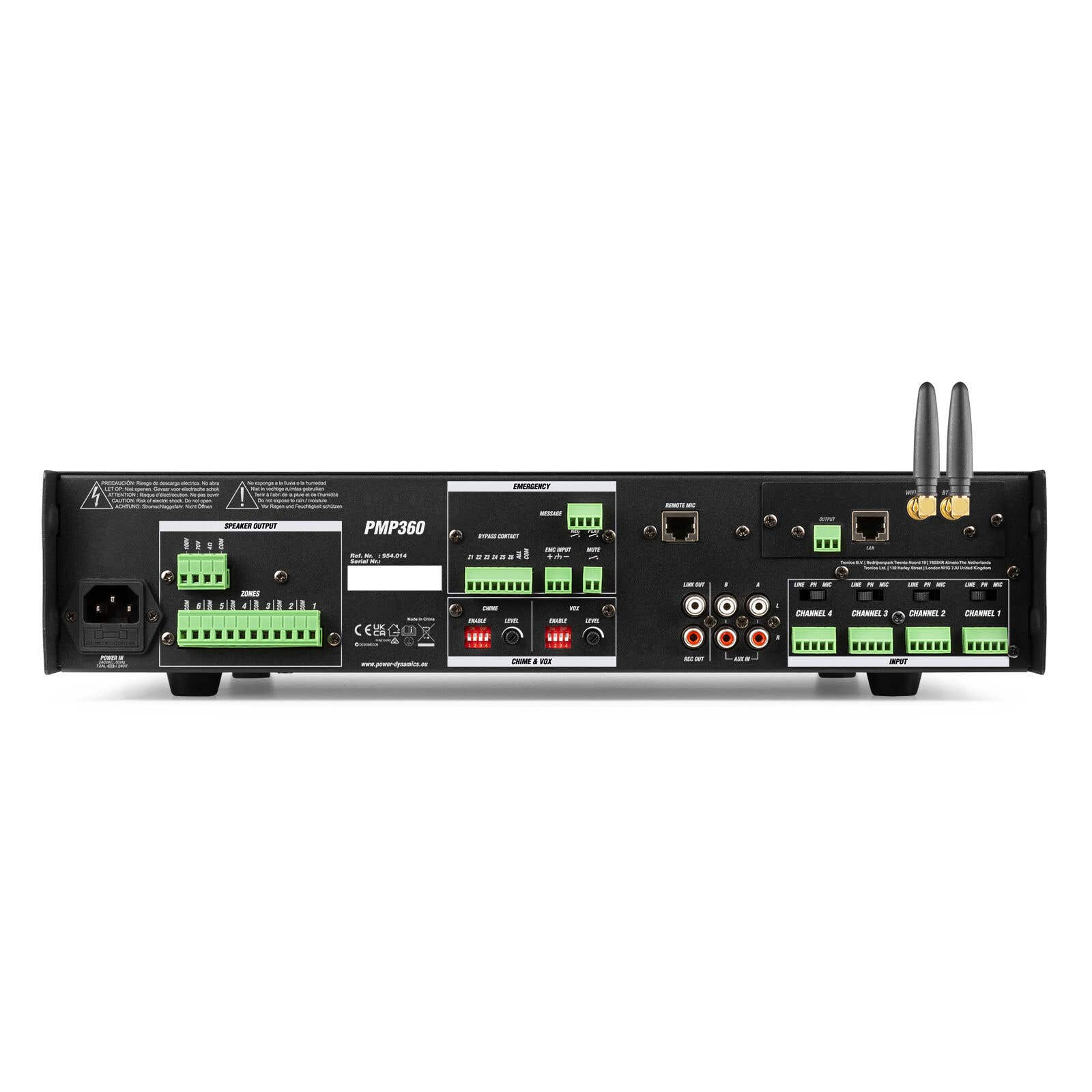 Un dispositivo de audio negro con múltiples puertos de entrada/salida, antenas y botones de control.