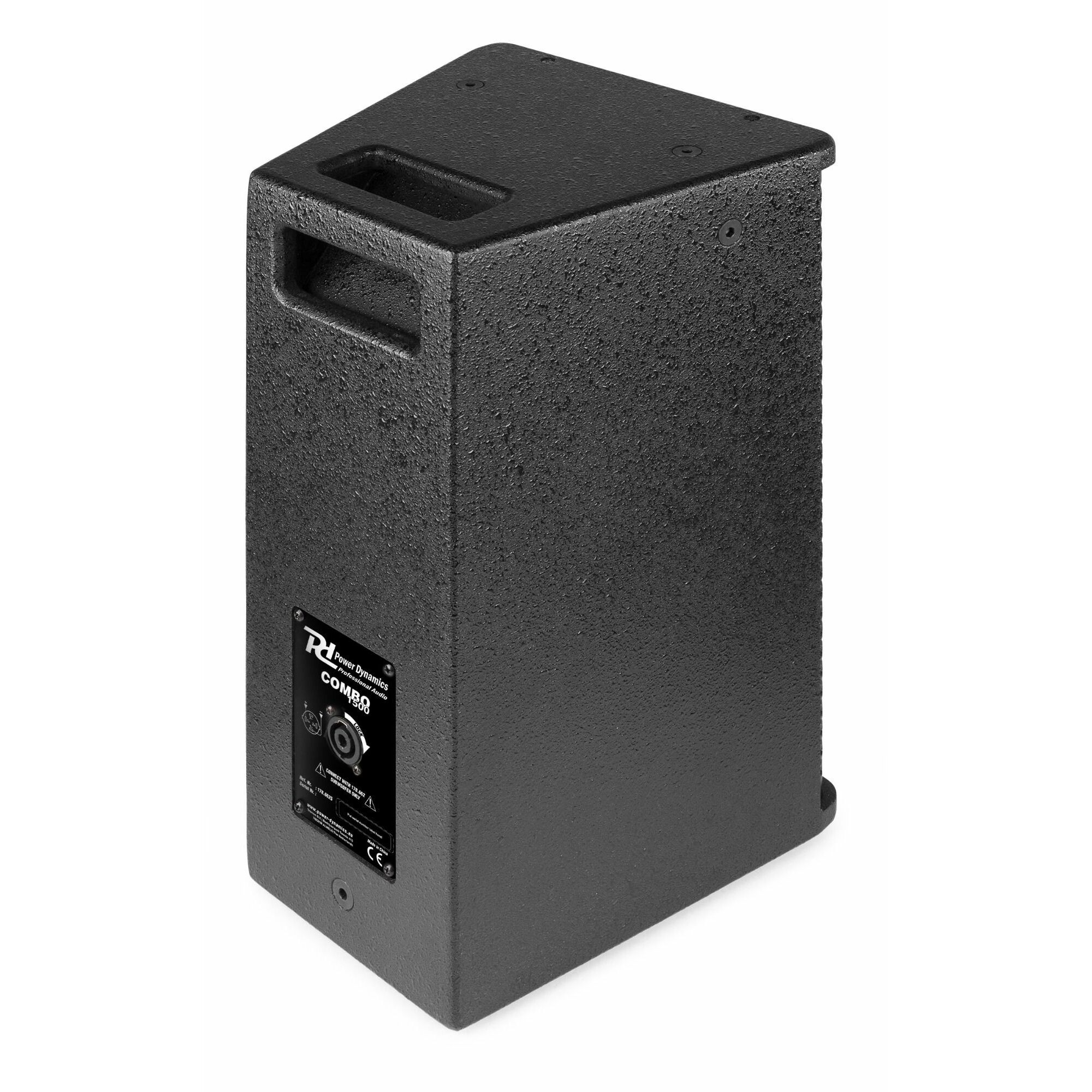 Un altavoz negro con asa, etiquetado como 'Power Dynamics Combo'. Tiene una superficie texturizada y se encuentra sobre un fondo blanco.