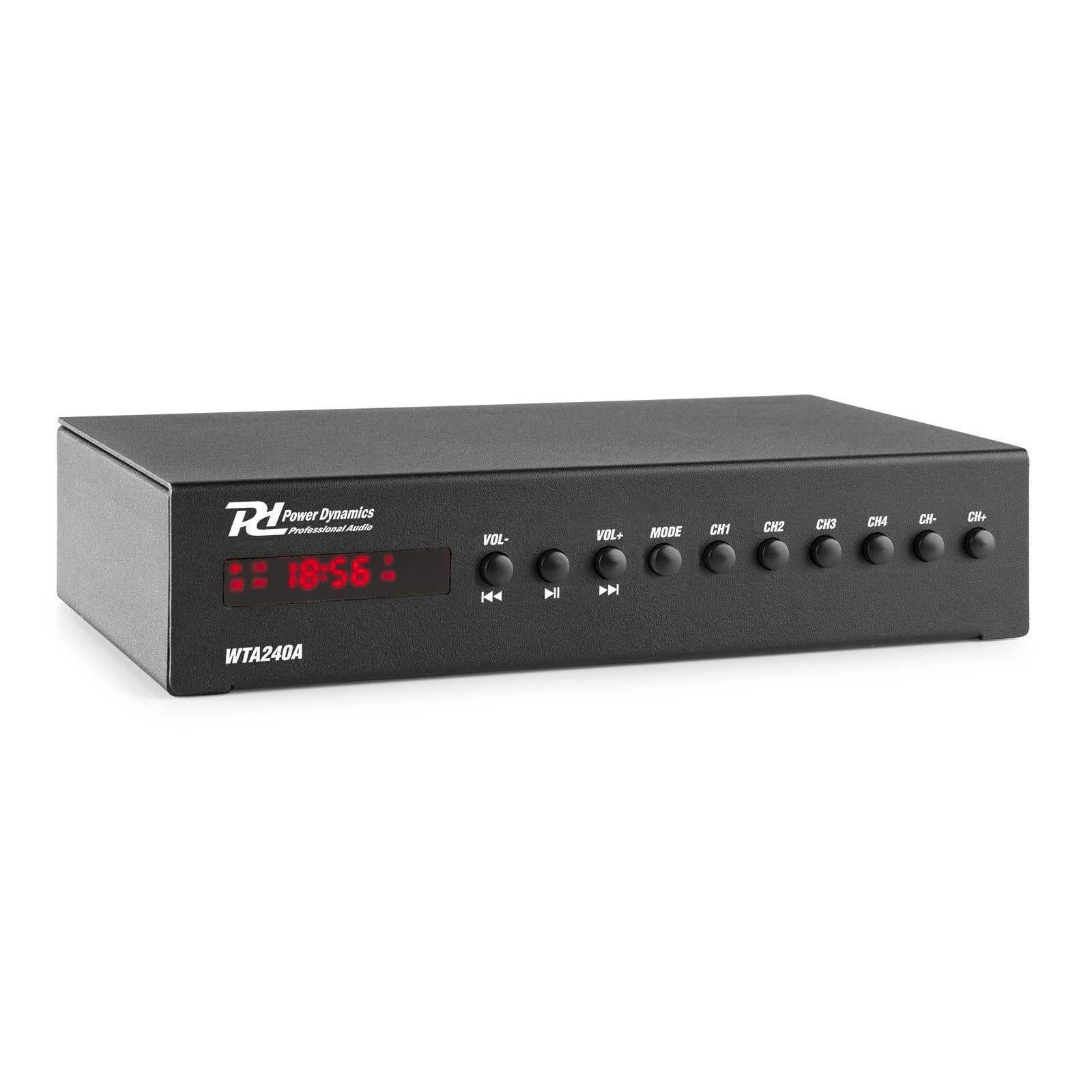 Un dispositivo de audio negro con botones y una pantalla que muestra 18:56. La marca es Power Dynamics.