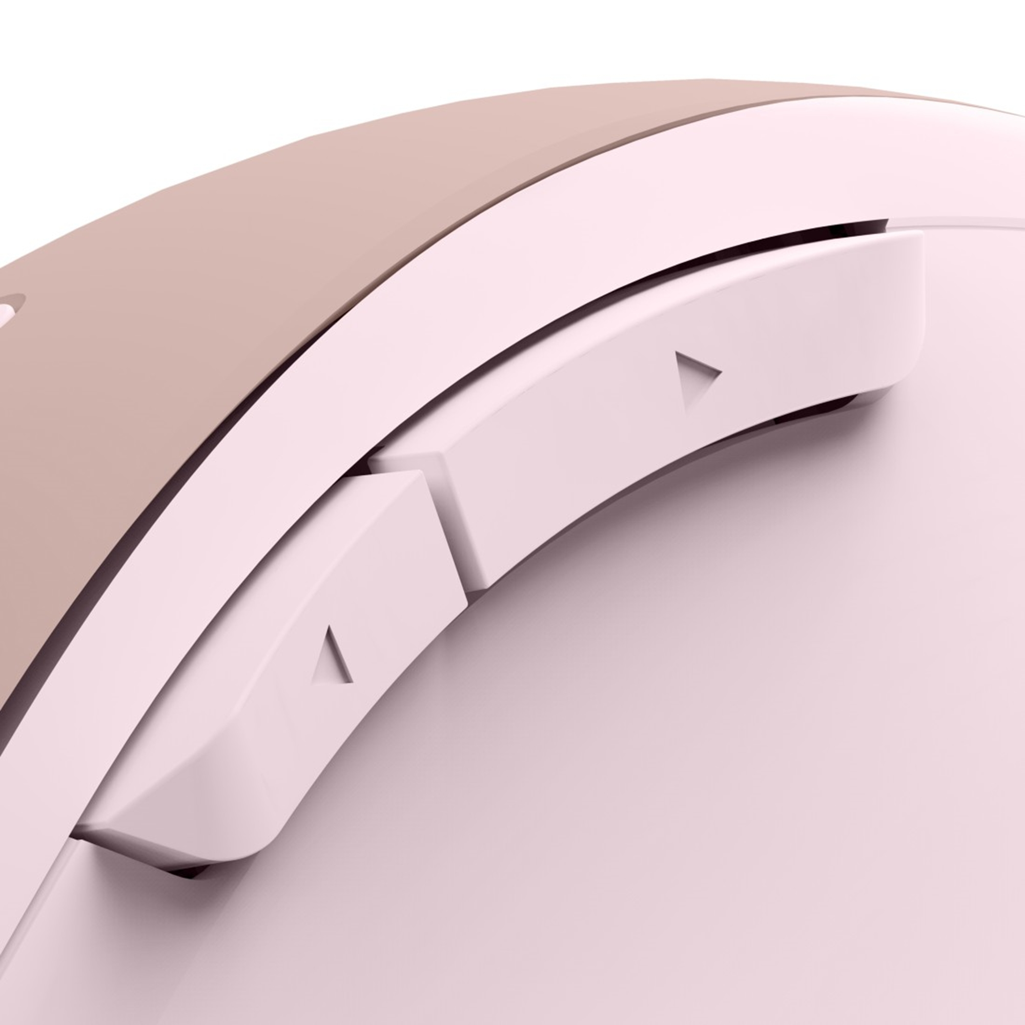 Nahaufnahme einer rosa Computermaus mit weißen Scroll-Tasten. Die Maus hat ein glattes, geschwungenes Design. Der Hintergrund ist weiß.