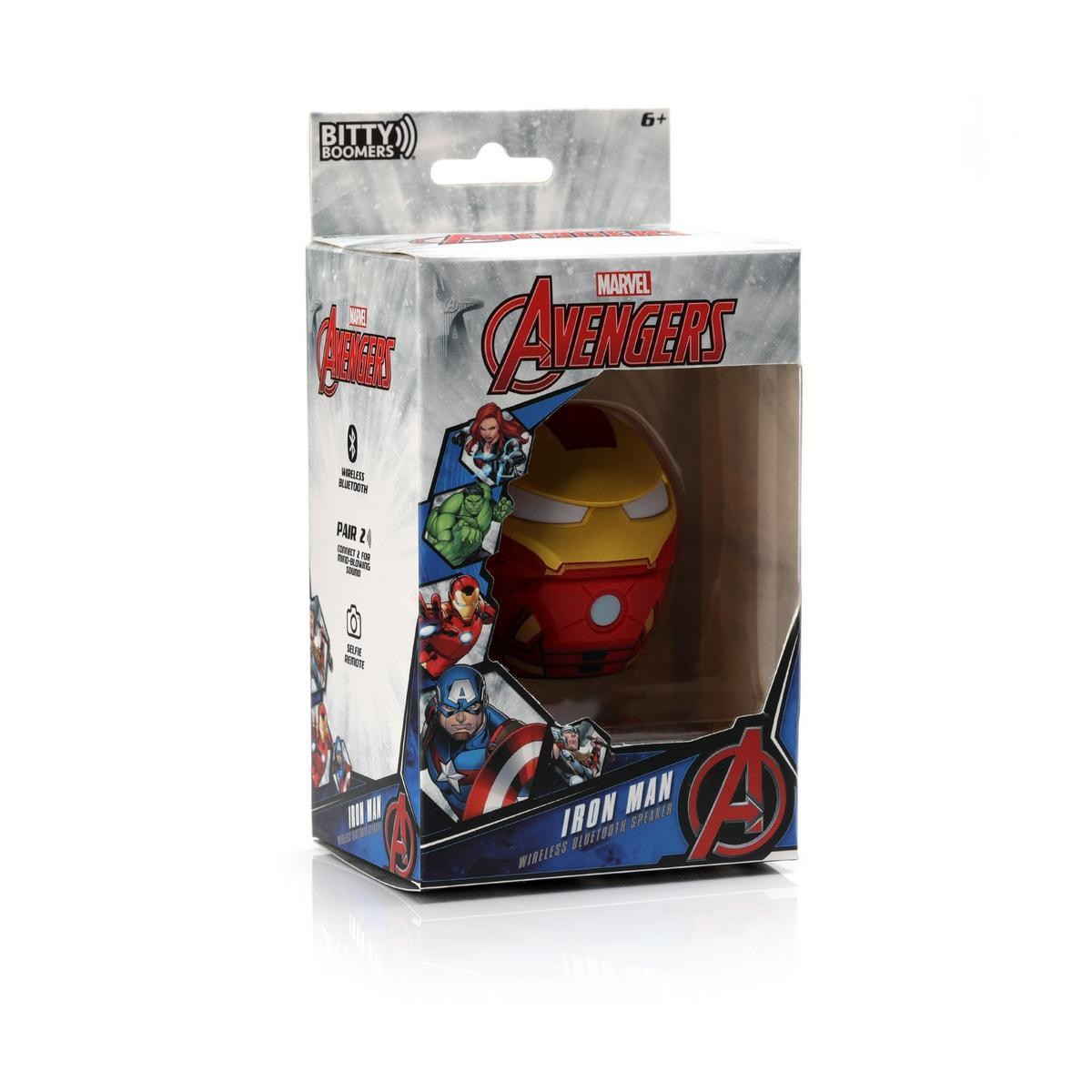 Kutulu Iron Man kablosuz Bluetooth hoparlör. Kutu, Avengers karakterleri ve 'BITTY BOOMERS' logosunu içerir. Hoparlör kırmızı ve sarıdır.