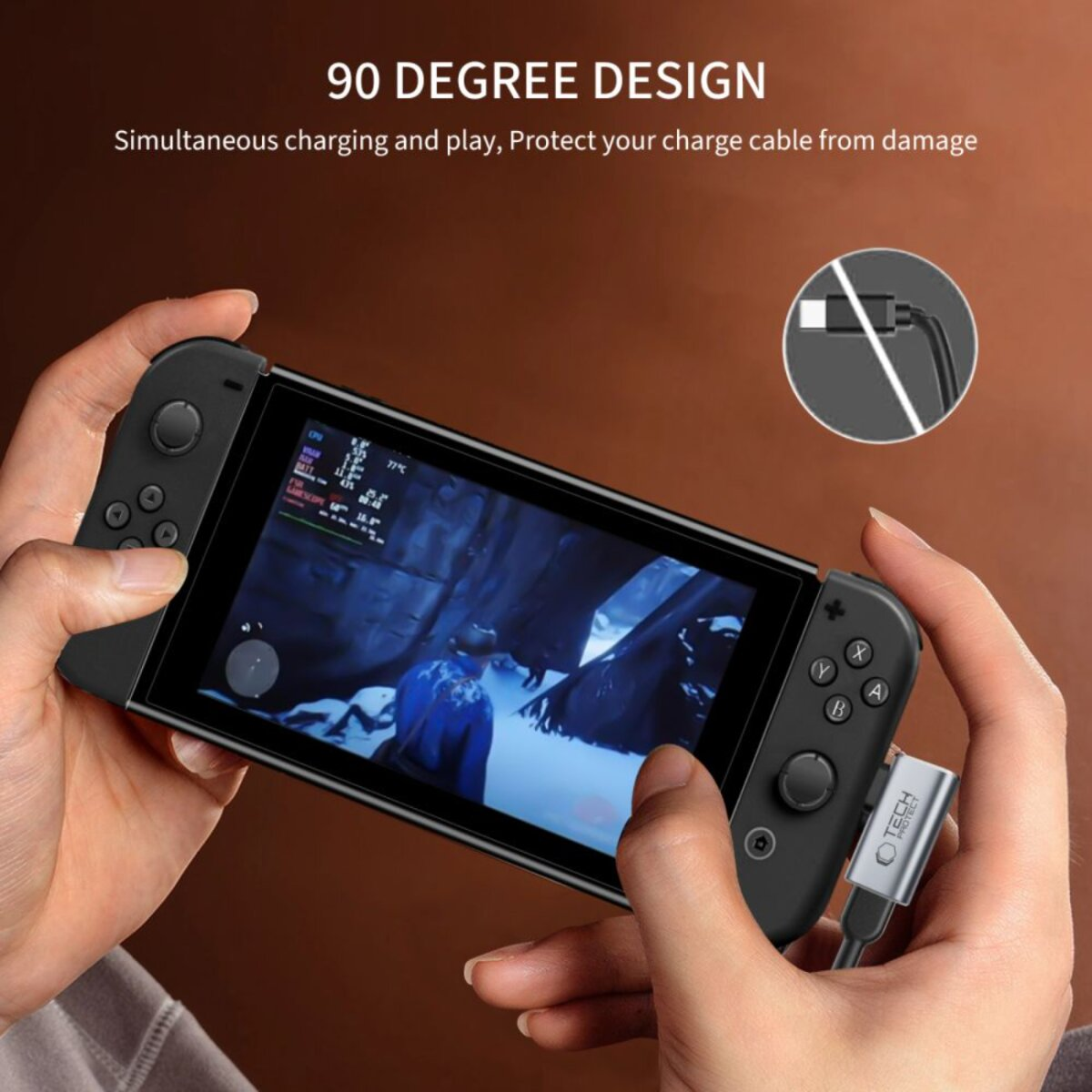 Handen houden een game-apparaat vast met een scherm dat een game toont. Een oplader is aangesloten. Tekst: '90 DEGREE DESIGN'.