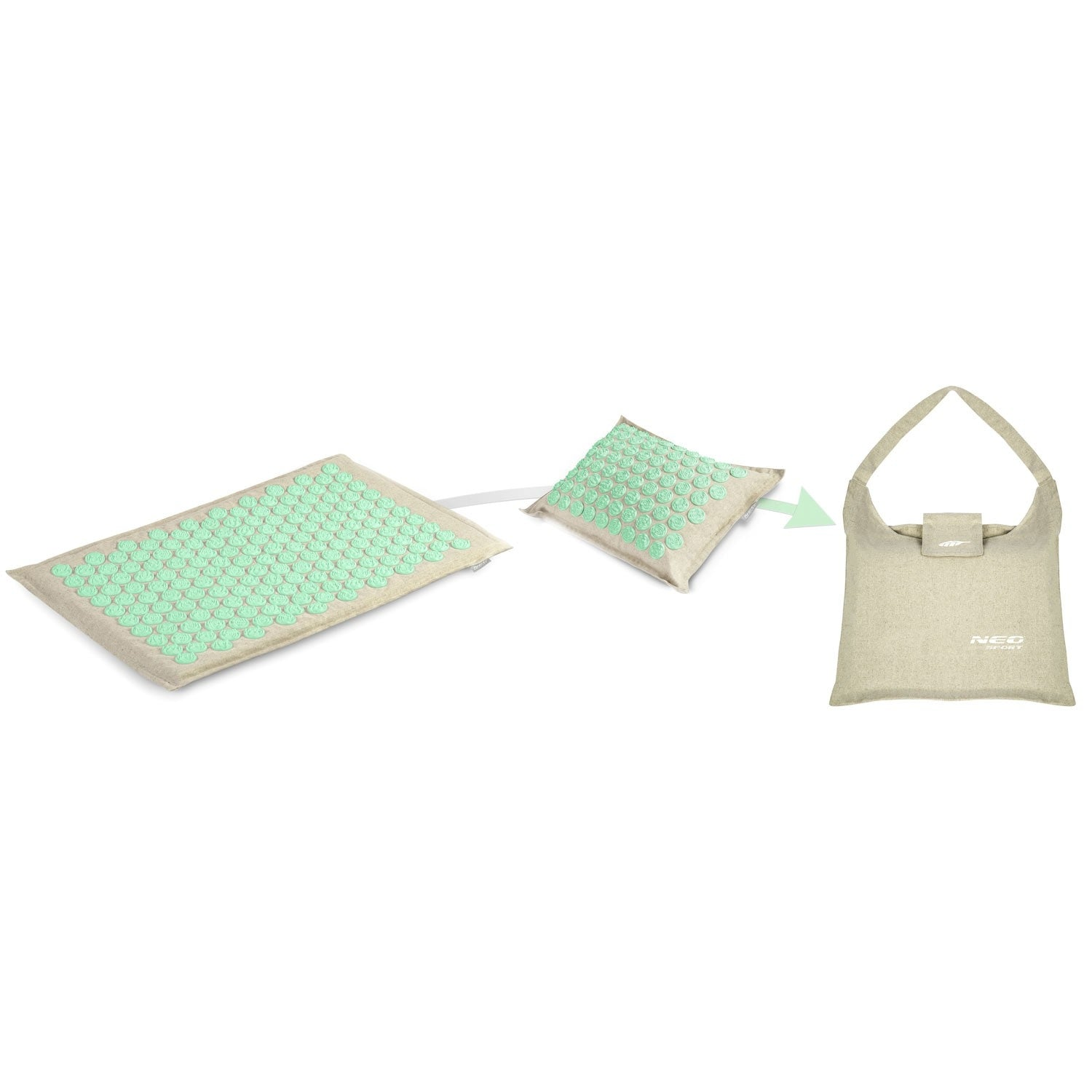 Esterilla de acupresión, almohada y bolsa en blanco. La esterilla y la almohada tienen bultos verdes. La bolsa es beige.