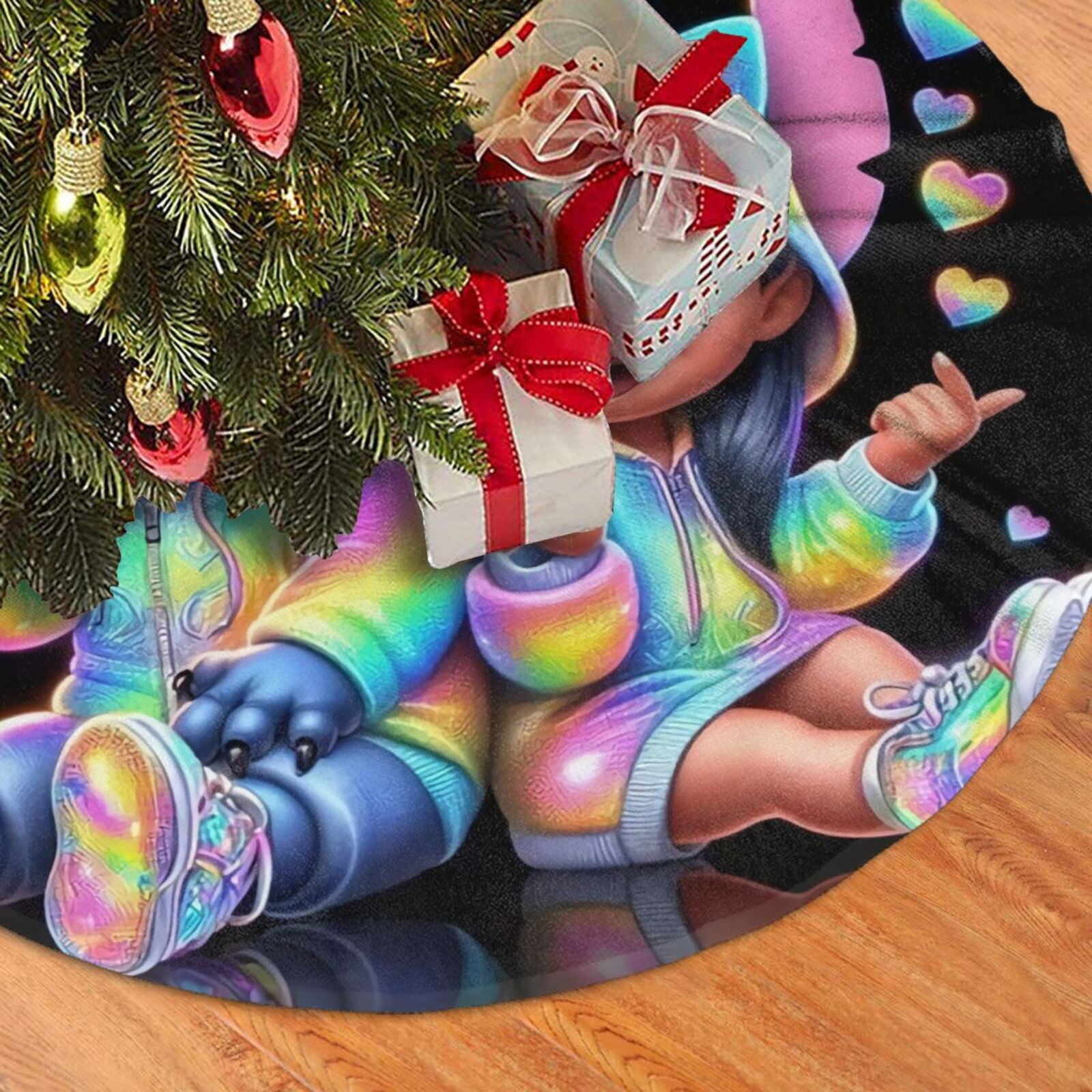 Eine Zeichentrickfigur mit Regenbogenoutfit sitzt in der Nähe eines Weihnachtsbaums mit Geschenken. Herzen sind im Hintergrund.
