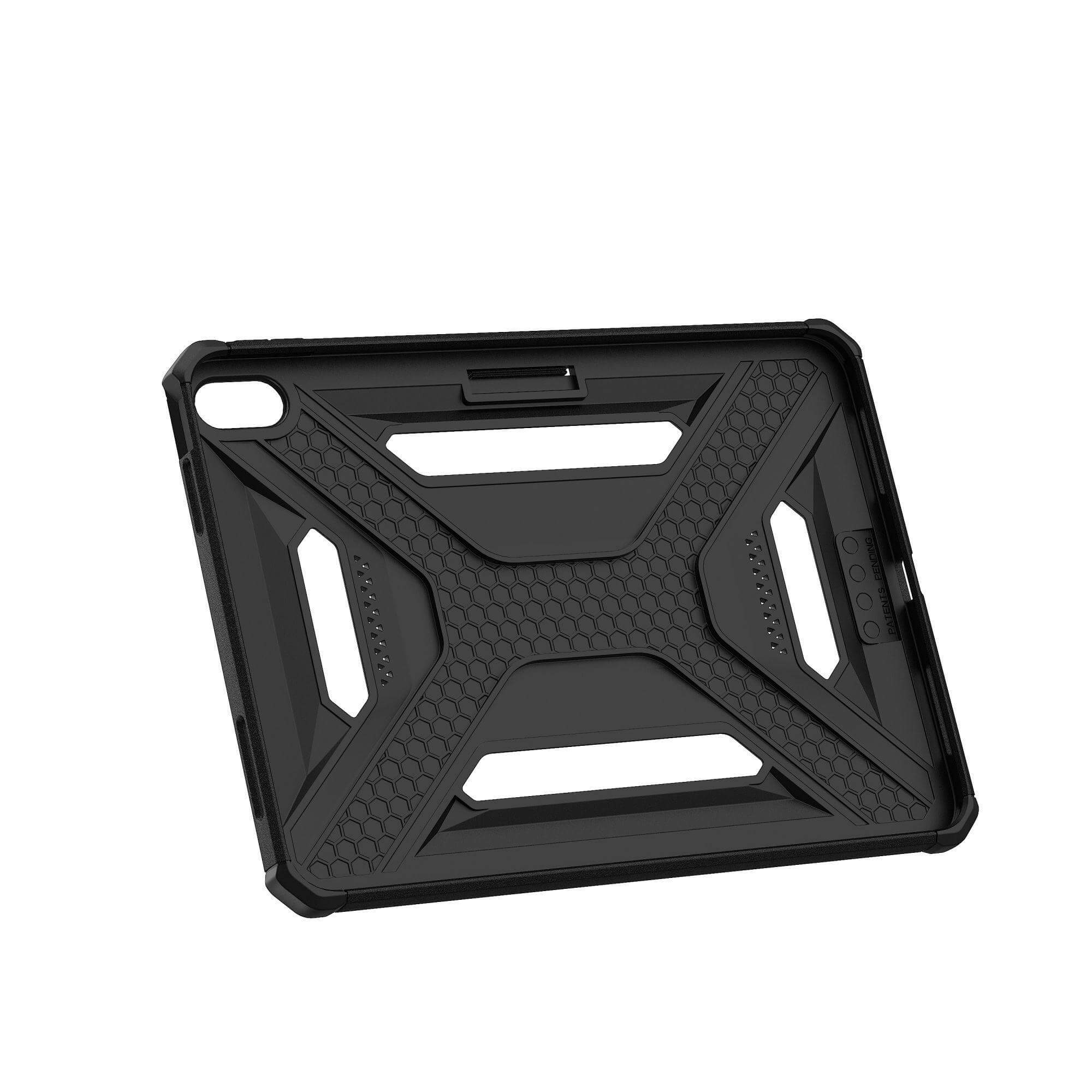 Czarna obudowa tabletu z geometrycznym wzorem. Obudowa ma otwory na ekran, przyciski i aparat.