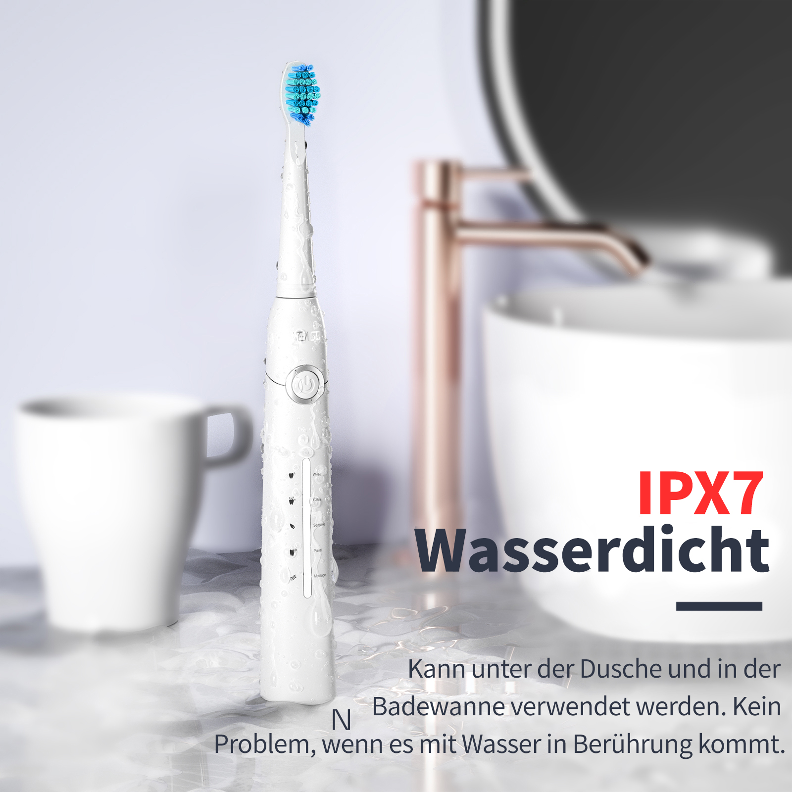 Weiße elektrische Zahnbürste mit blauen Borsten, umgeben von Wassertropfen. Text sagt IPX7 wasserdicht. Eine Tasse und ein Waschbecken sind im Hintergrund.