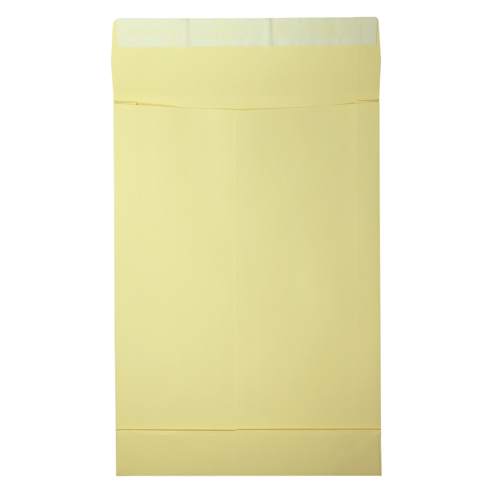 Een gele envelop, open aan de bovenkant, ligt tegen een witte achtergrond. De envelop heeft een flap en een verzegelde strook bovenop.