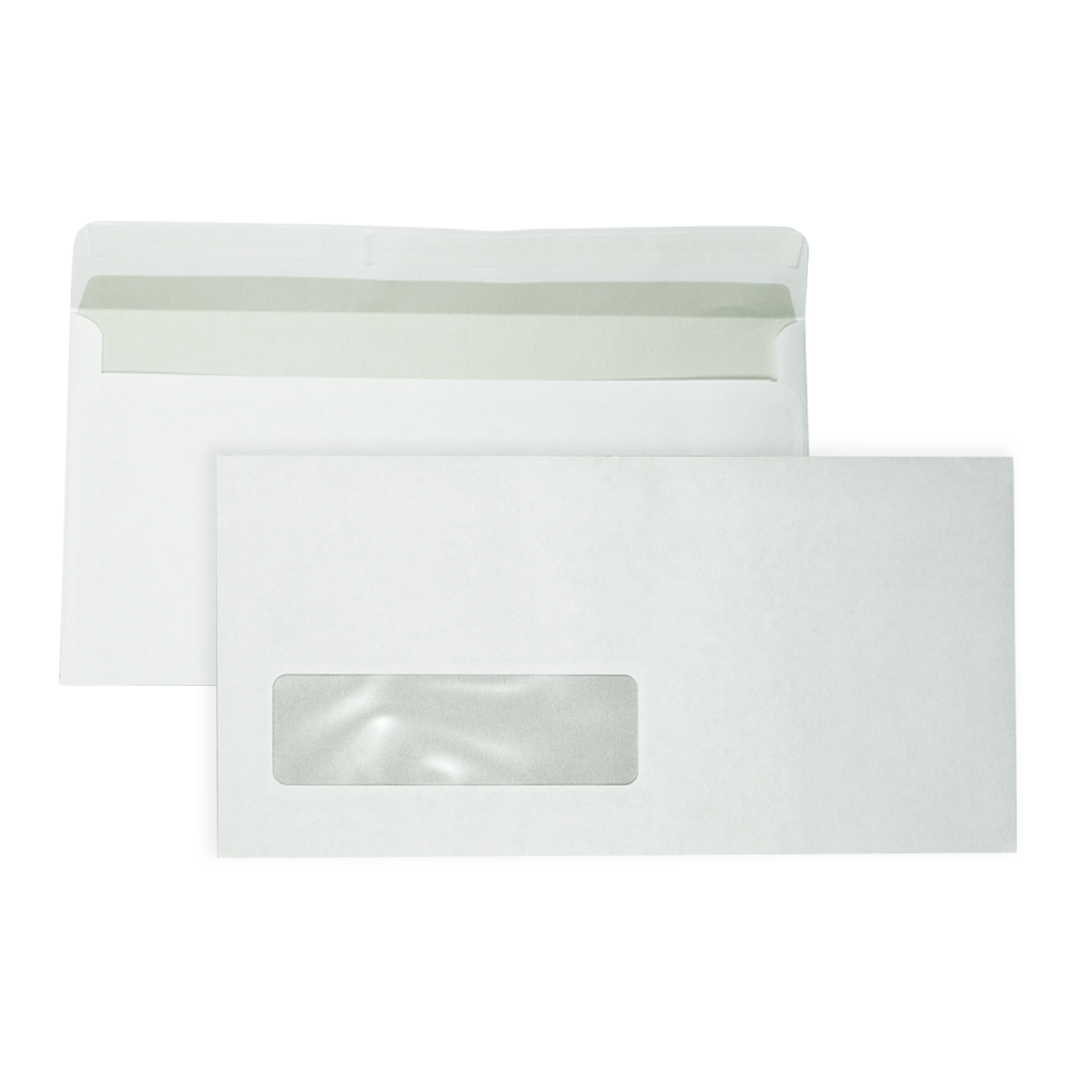 Twee witte enveloppen op een witte achtergrond. Eén is open, met een lichtgroen interieur, de andere heeft een venster.