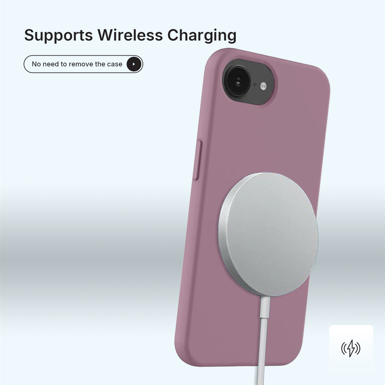 Een paarse telefoonhoes met een zilveren draadloze oplader bevestigd. De telefoon staat schuin, met de camera en een oplaadpictogram.
