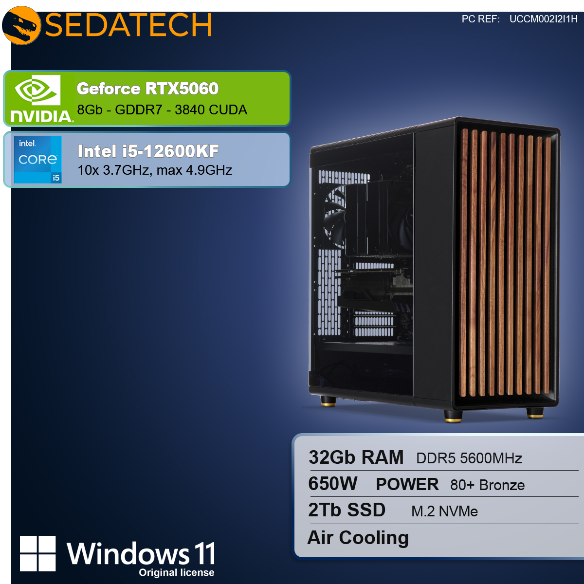 Un case per computer con pannello frontale in legno. Specifiche: GeForce RTX 5060, Intel i5-12600KF, 32GB RAM, 2TB SSD e Windows 11.