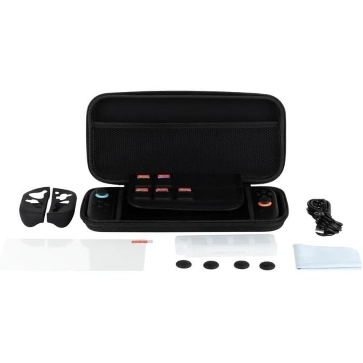 Een draagbare gameconsolekit wordt weergegeven, inclusief de console in de hoes, controllers, schermbeschermer en accessoires.