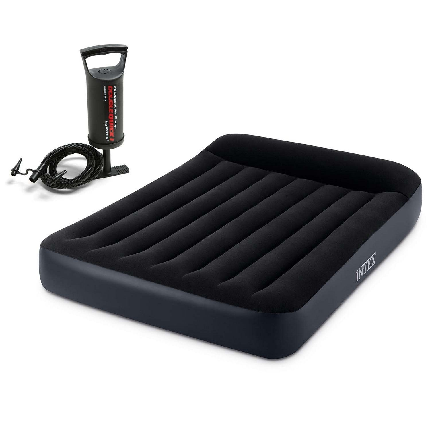 Un colchón de aire Intex negro con una bomba de aire al lado. El colchón es rectangular e inflado. La bomba es negra.