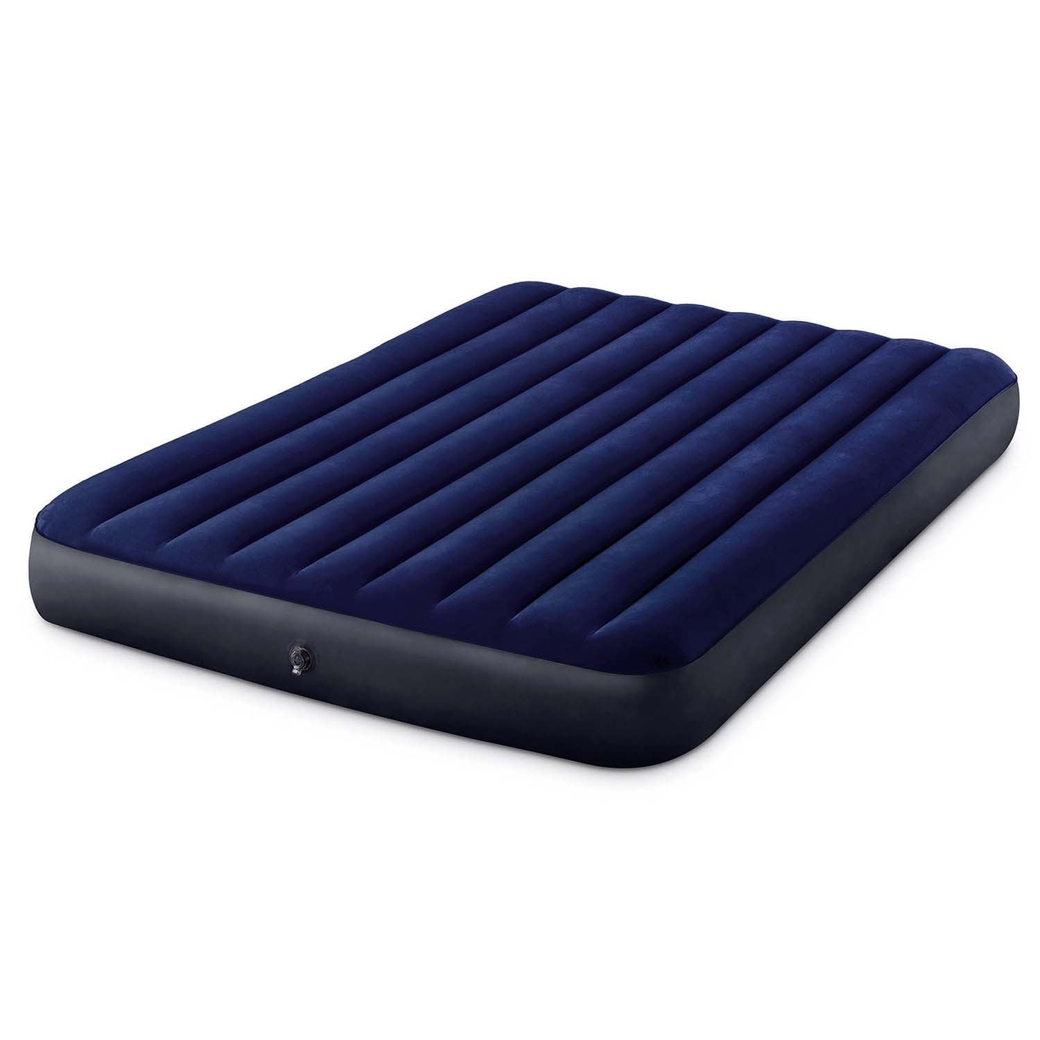 Un colchón inflable azul marino con base gris oscuro sobre fondo blanco. El colchón tiene una superficie acanalada.
