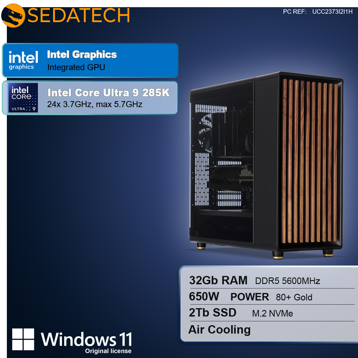 Wyświetlono obudowę komputera z drewnianymi panelami. Specyfikacje obejmują 32 GB RAM, zasilacz 650 W i dysk SSD 2 TB. Widoczne logo Windows 11.
