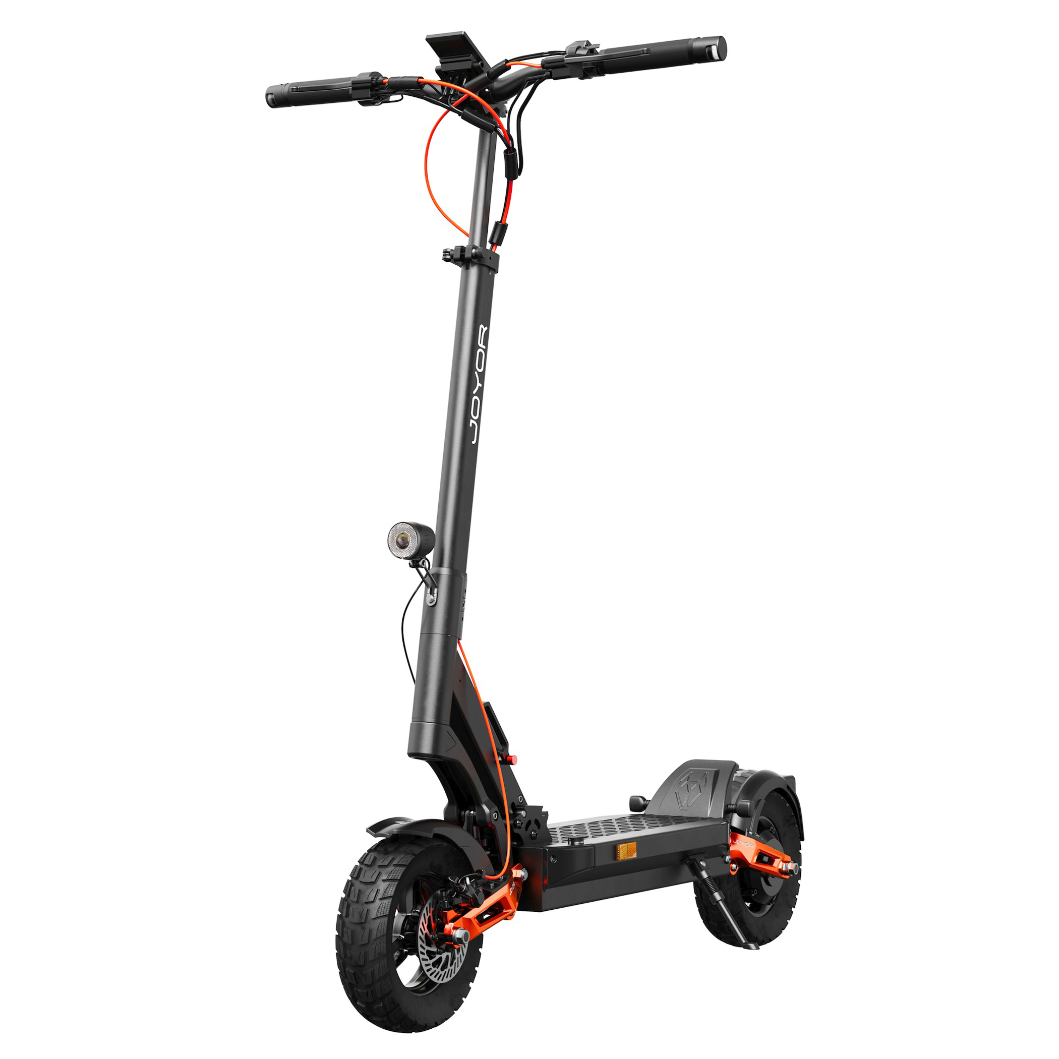 Schwarzer Joyor Elektroroller mit orangefarbenen Akzenten. Zu den Merkmalen gehören ein Scheinwerfer, Lenker und große Reifen.