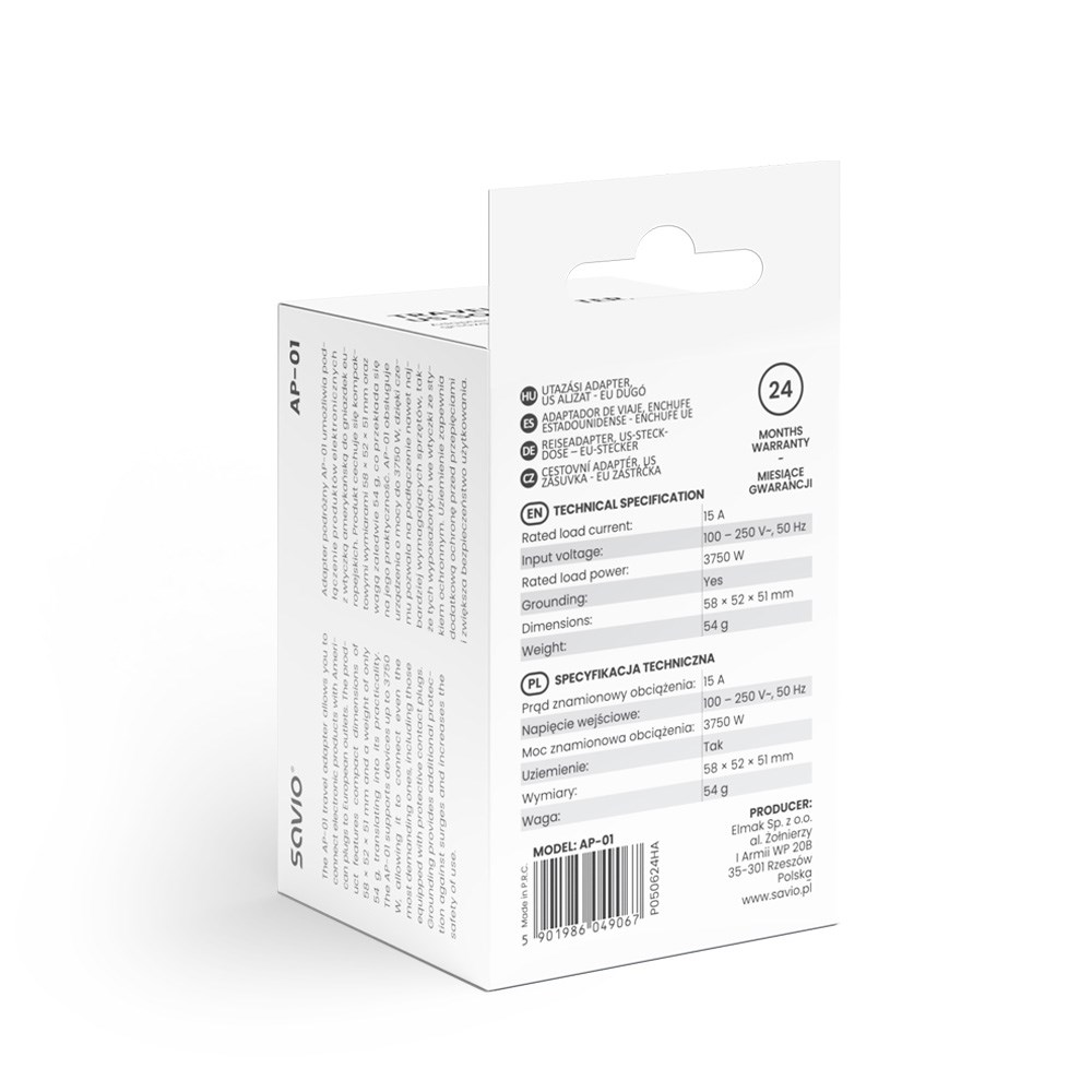 Białe pudełko adaptera podróżnego z tekstem. Dane techniczne. Model AP-01. Marka Savio. 24 miesiące gwarancji.