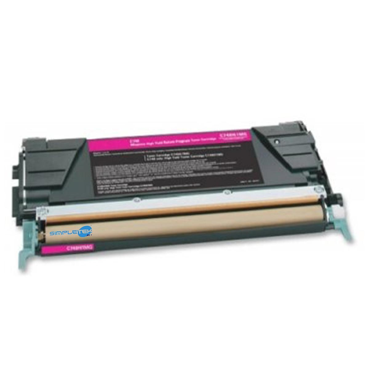 Una cartuccia toner magenta con involucro nero, rullo marrone chiaro ed etichetta con testo. Il marchio è visibile.
