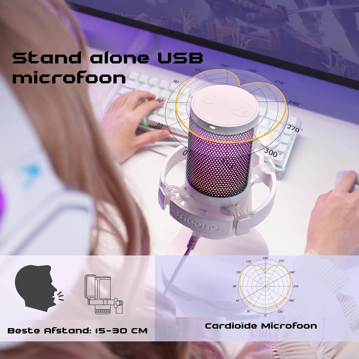 Een op zichzelf staande USB-microfoon wordt getoond met een witte basis. Een persoon gebruikt een toetsenbord en een muis. De microfoon heeft een paars licht.