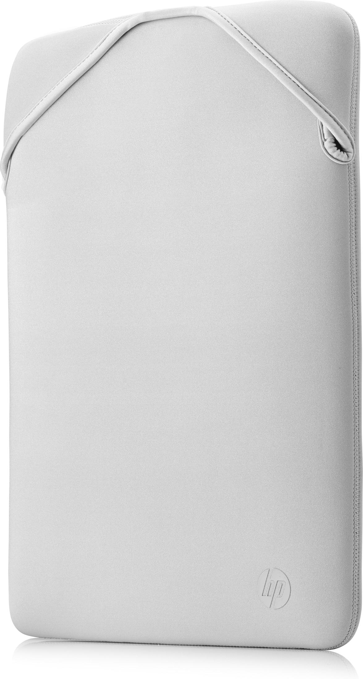 Eine hellgraue HP-Laptoptasche. Sie hat eine genähte Kante, einen Reißverschluss und das HP-Logo. Der Hintergrund ist weiß.
