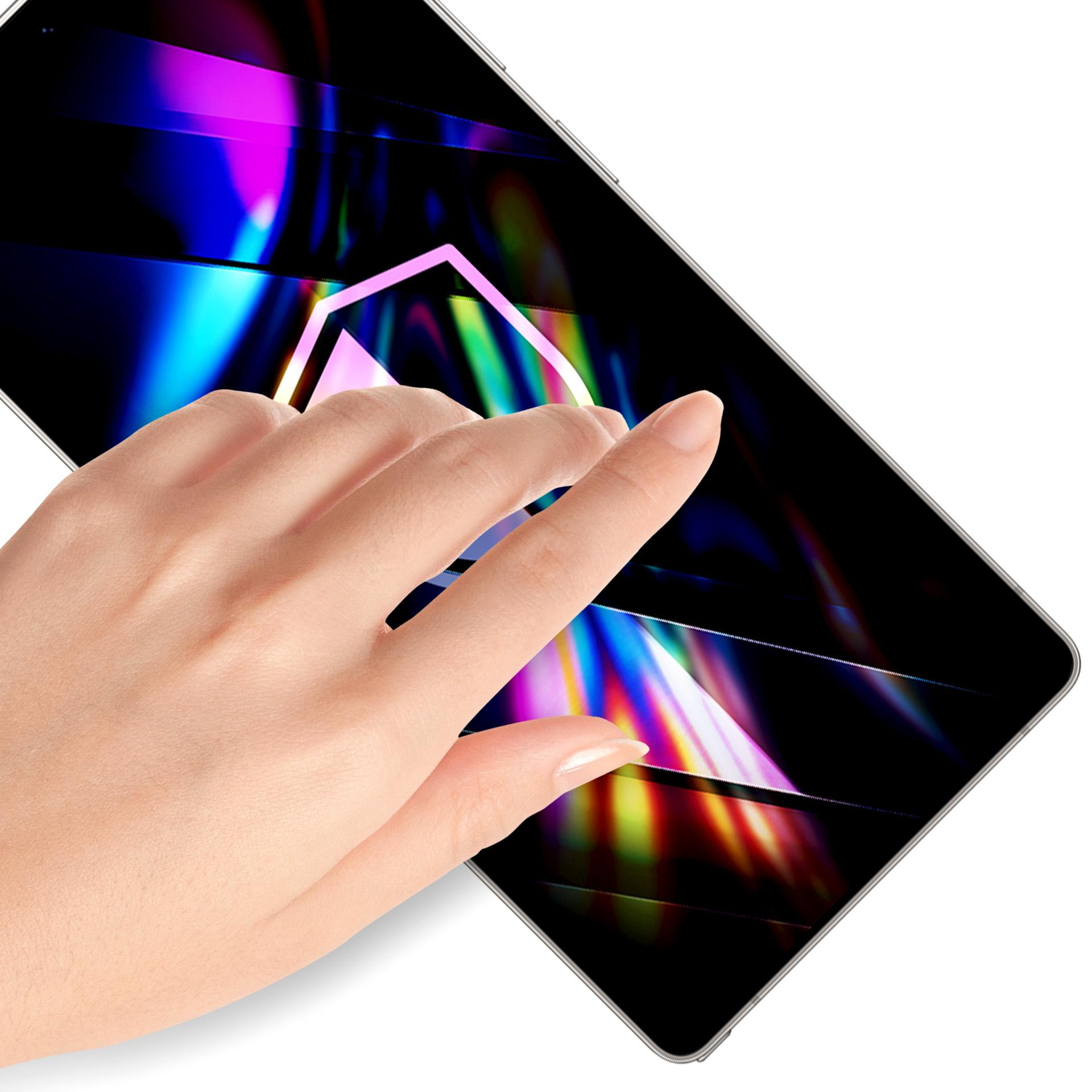 Dłoń dotyka ekranu telefonu. Ekran wyświetla kolorowy, abstrakcyjny wzór. Białe tło.